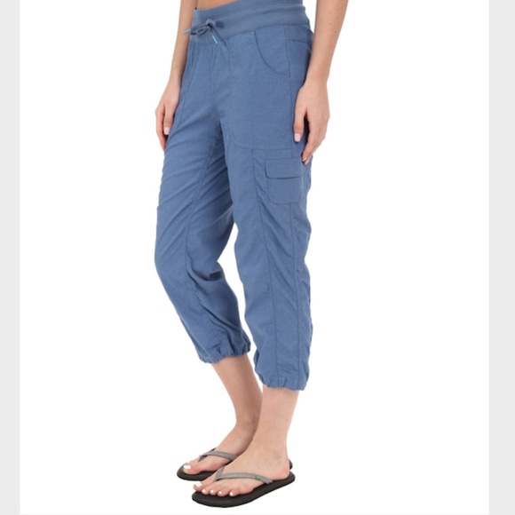The North Face Pants - NWT North Face Aphrodite Capris